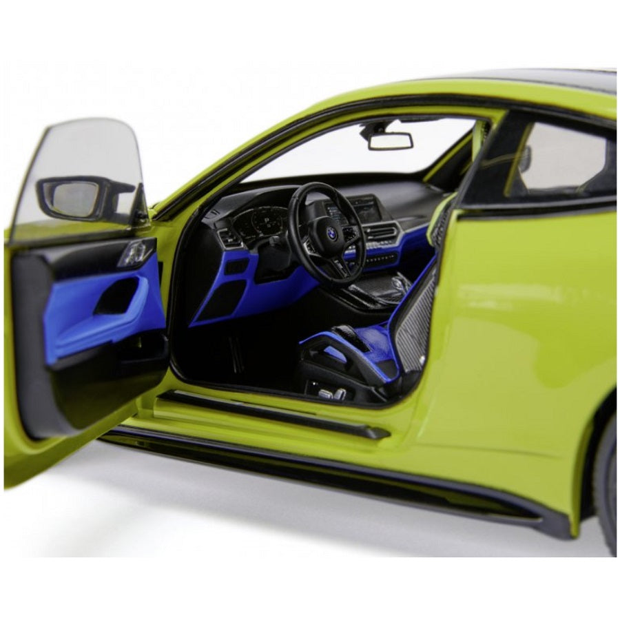 Miniature BMW M4 (G82), 1:18